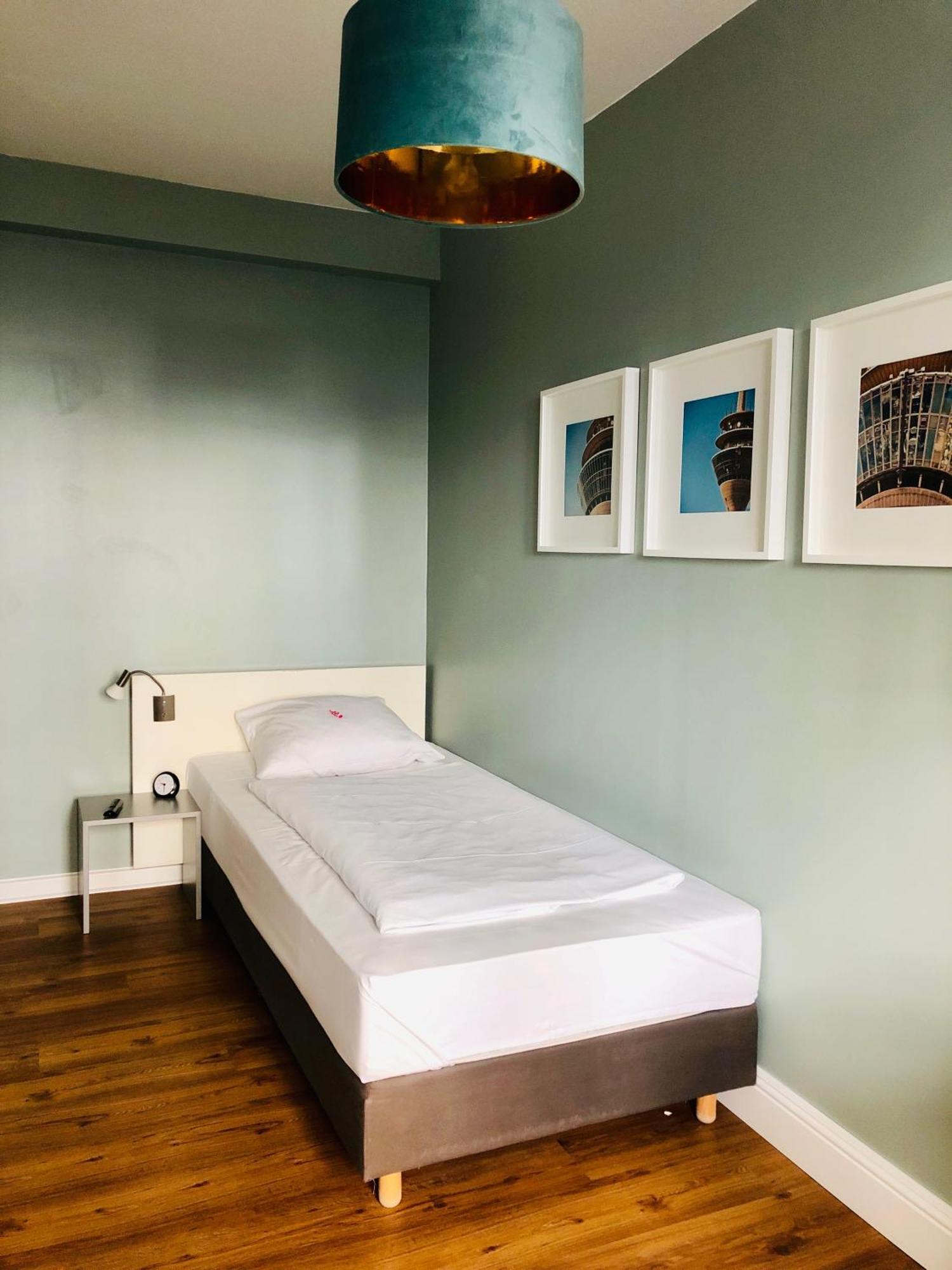 Max Self-check-in 3* Düsseldorf